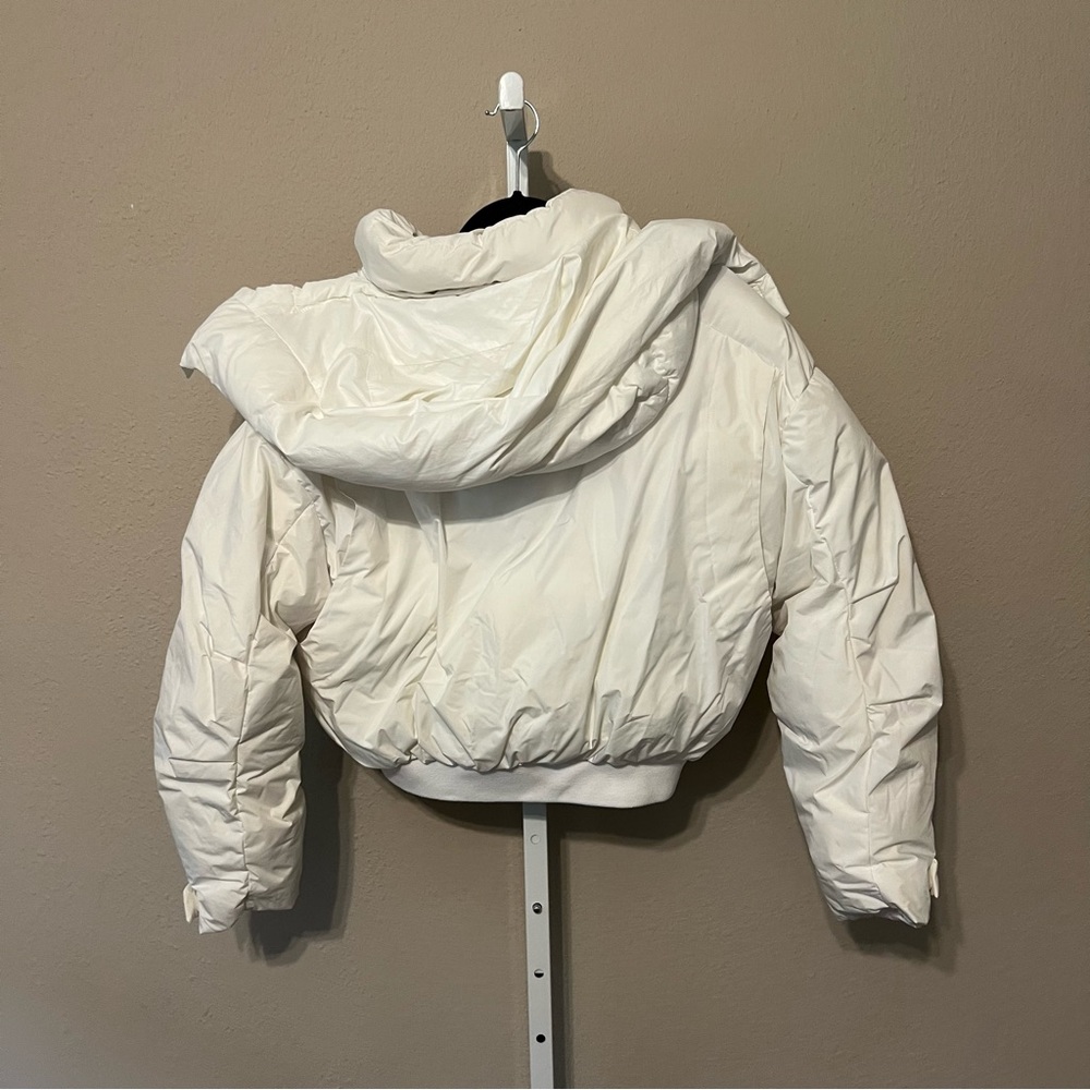 Forever 21 White Puffer Jacket - Picture 3 of 3